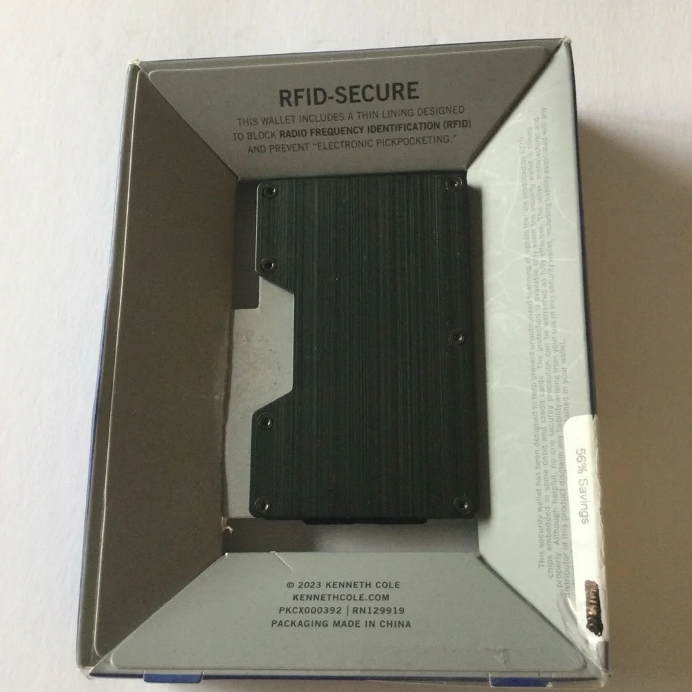 KENNETH COLE REACTION HARDSIDE METAL CARD CASE WALLET WITH MONEY CLIP BLACK NWT